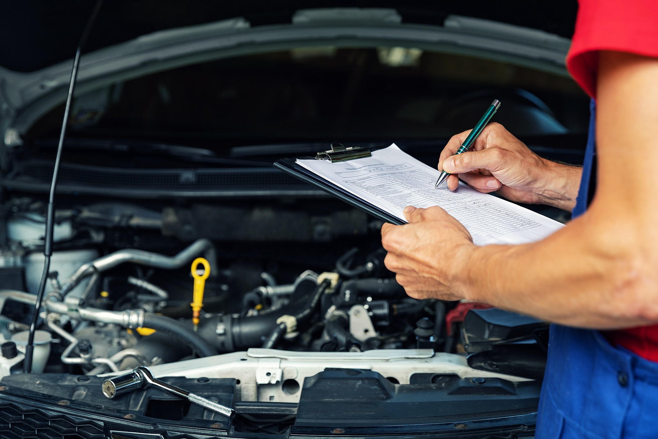 Revisão automotiva: confira um guia completo sobre o assunto!